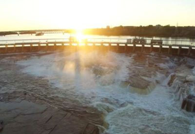 Ottawa Performs Lighting Tests on Chaudiere Falls in Advance of 2017 Event