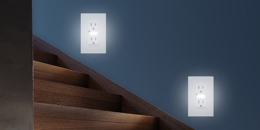 Duplex Nightlight Receptacle