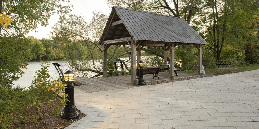 La Berge Perron: A Redesigned Space in Harmony with Nature with Cyclone Lighting