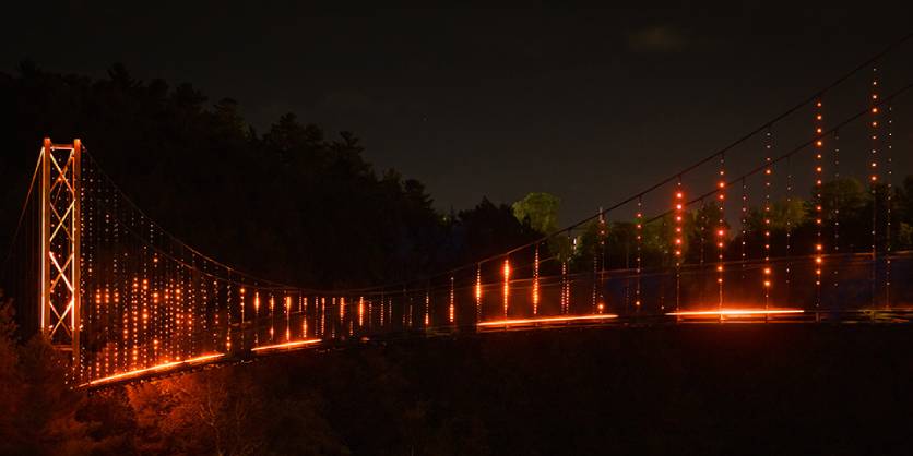 Coaticook Suspended Footbridge: An Ever-Changing Luminous Canvas, Painted by Nature