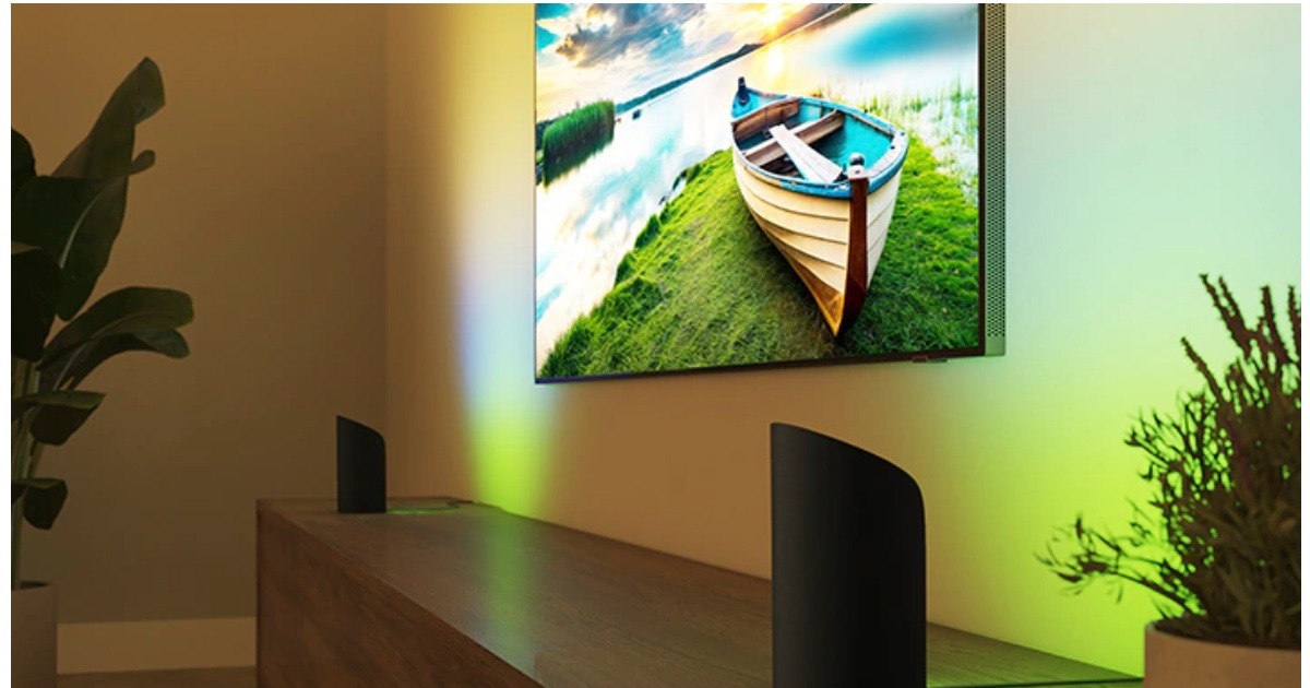 Philips Hue Introduces the Play Wall Washer for Immersive Entertainment Lighting & Scales up With Hue AI Power Assistant