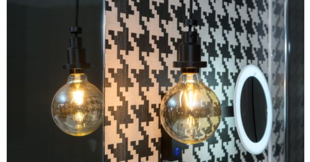 Aug 26, 2025 - LEDVANCE Light Bulb Base Types Choose the Right One for Commercial Fixtures