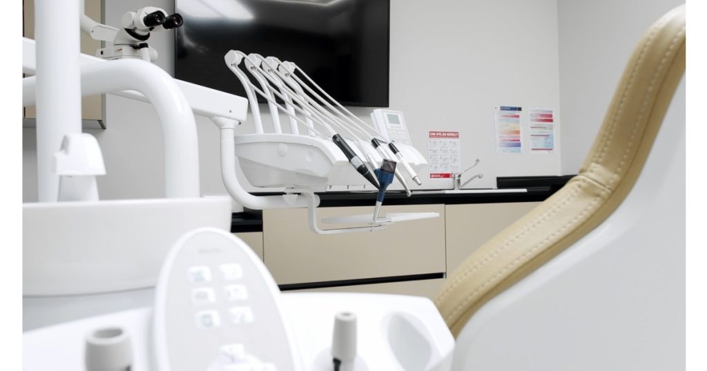 Sept 29, 2025 - Mac's II Agencies Vyv vs. UV-C The Future of Antimicrobial Lighting 1 Vyv Lights