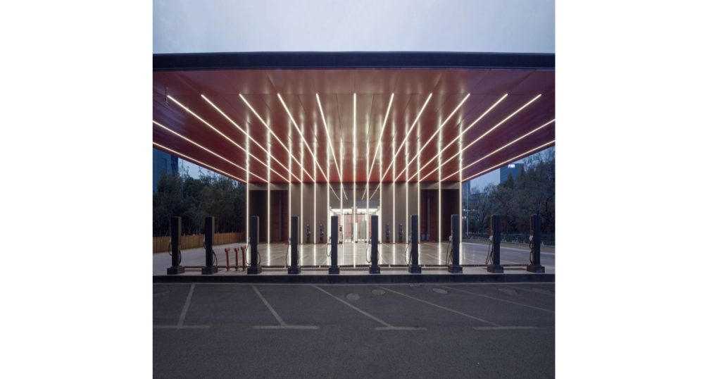 Dec 17, 2025 - Eralux AQX - Linear Fixture 2