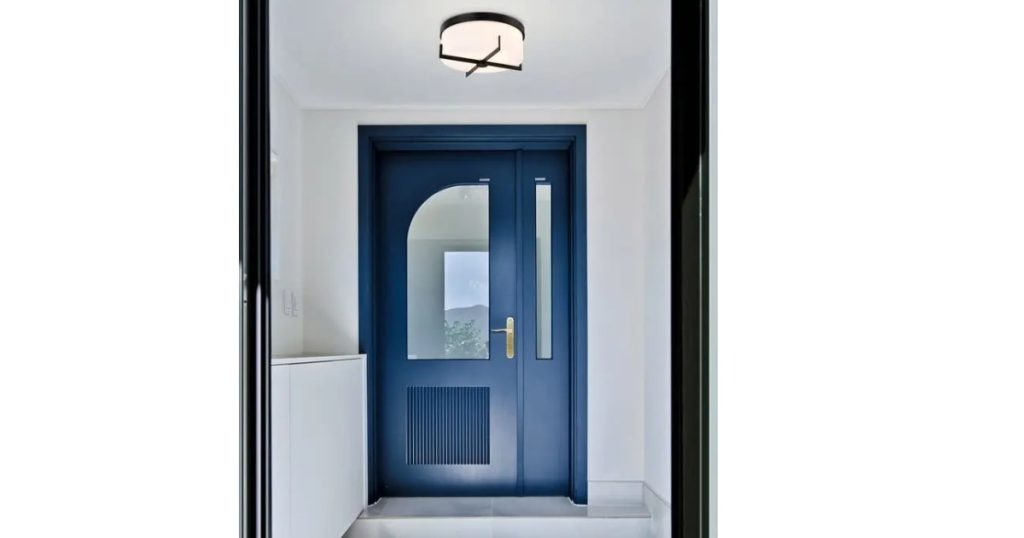 Dec 8, 2025 - SATCONUVO Roselle Decorative Collection