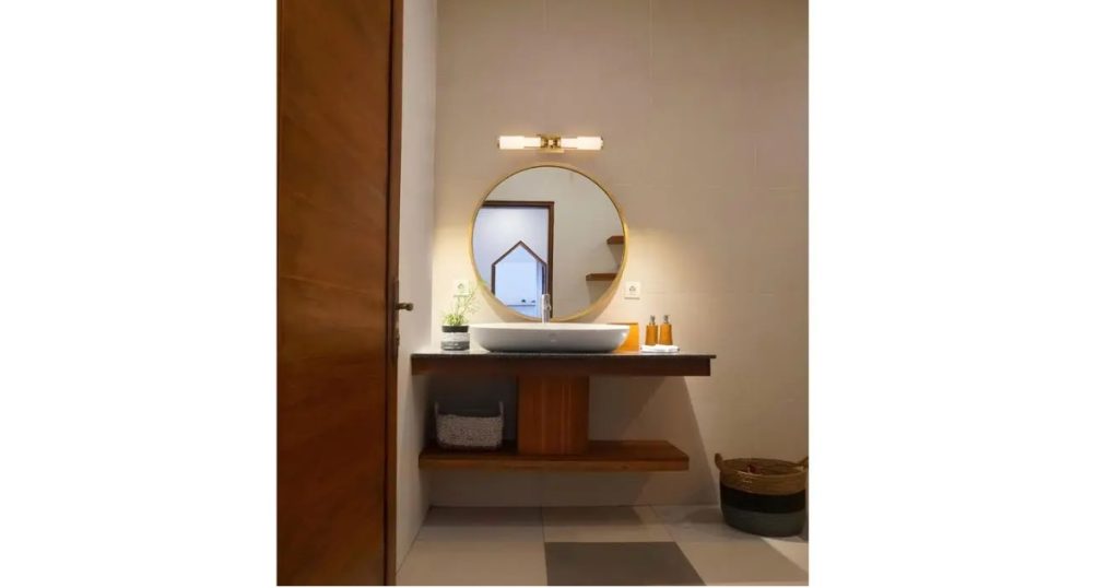 Dec 8, 2025 - SATCONUVO Roselle Decorative Collection