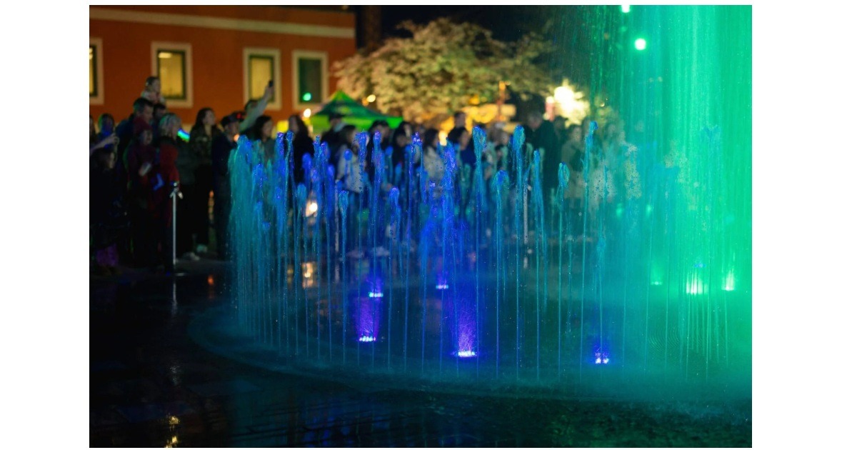 Mac’s II Agencies: Lighting Project Highlight – Leigh Square Fountain, Port Coquitlam, BC