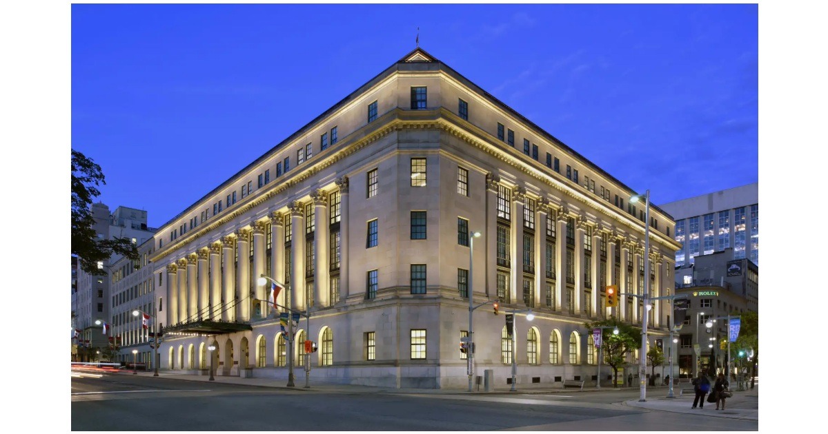 Lumenpulse: Lighting Project Highlight – 180 Wellington, Ottawa